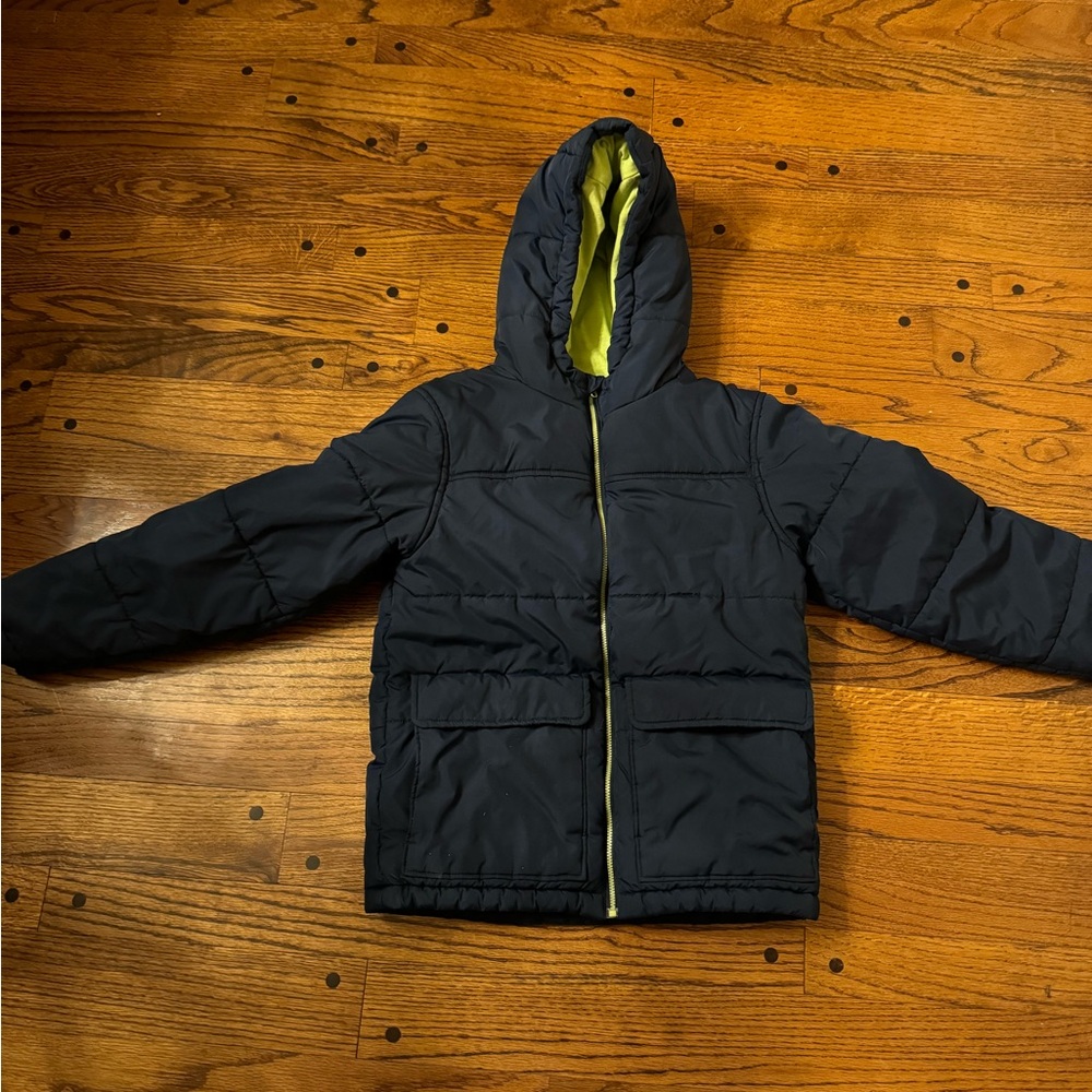 Boys winter coat, size medium